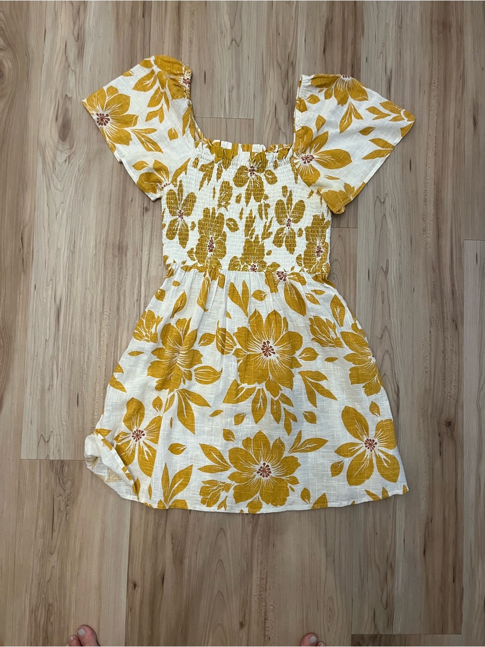 Rip Curl Azalea Mini Dress Gold/White - Size L (EUC)